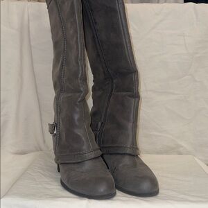 Fergalicious Tyra Gray Women's Boots 9M